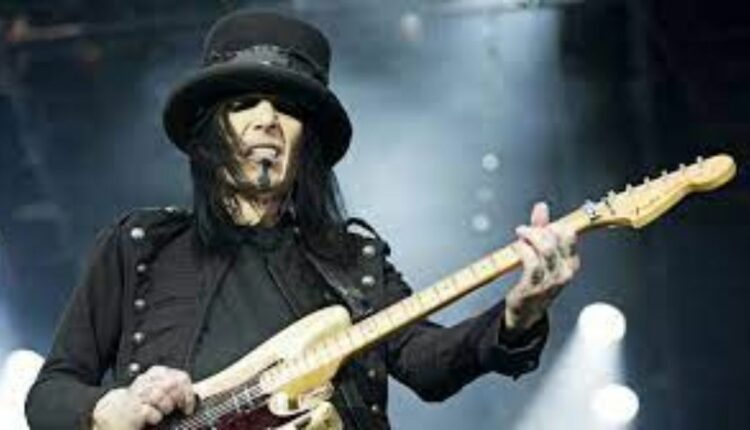 Mick-Mars